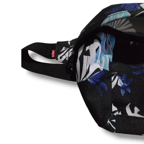 Levi's Stratuss Co. Women's multicolor banana leaf Zippered fanny pack waist Bag - Picture 3 of 9